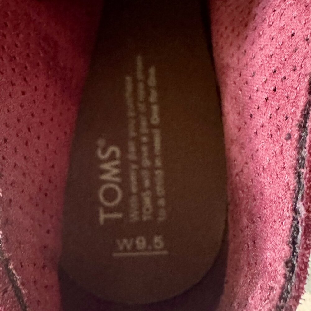 TOMS Size 9.5W  Lunata Red Suede Block Lace-Up Ankle Booties (More like a 10M) - Picture 6 of 7